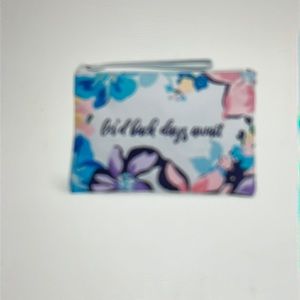 BNWT Vera Bradley Wristlet Marian floral NEW BNWT